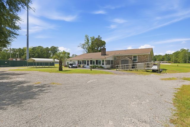 1922 S Live Oak Drive, Moncks Corner, SC 29461