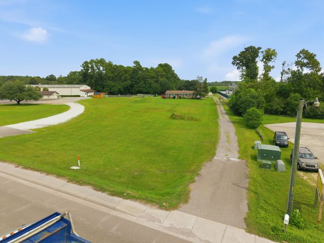 1922 S Live Oak Drive, Moncks Corner, SC 29461