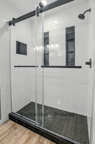 1342 E BIAS LN, Centralia, MO 65240