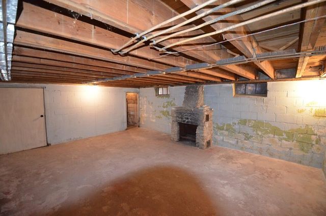 119 S Fourth STREET, Whitewater, WI 53190