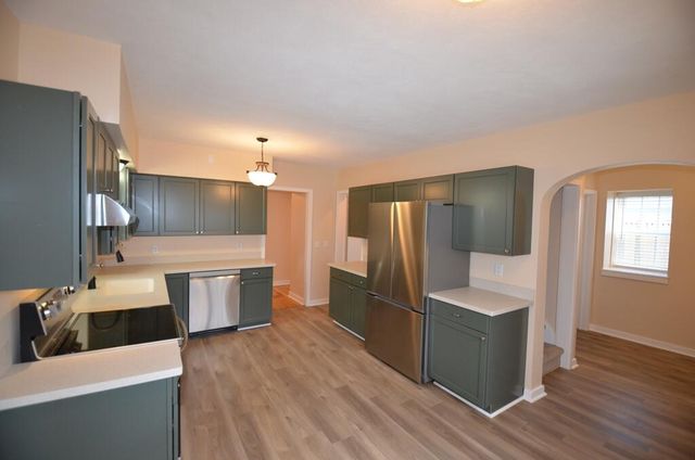 119 S Fourth STREET, Whitewater, WI 53190