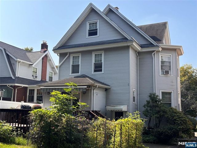325 Sylvan Avenue, Leonia, NJ 07605