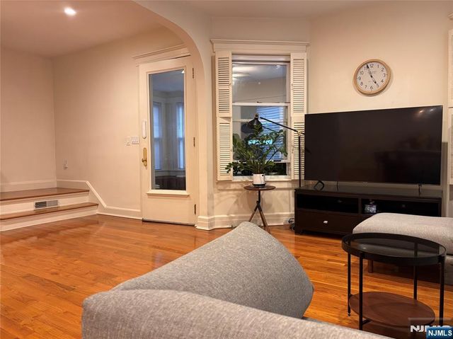 325 Sylvan Avenue, Leonia, NJ 07605