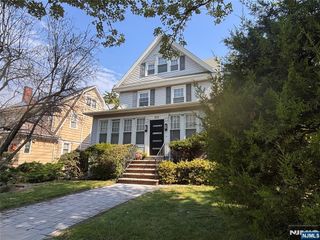 325 Sylvan Avenue, Leonia, NJ 07605