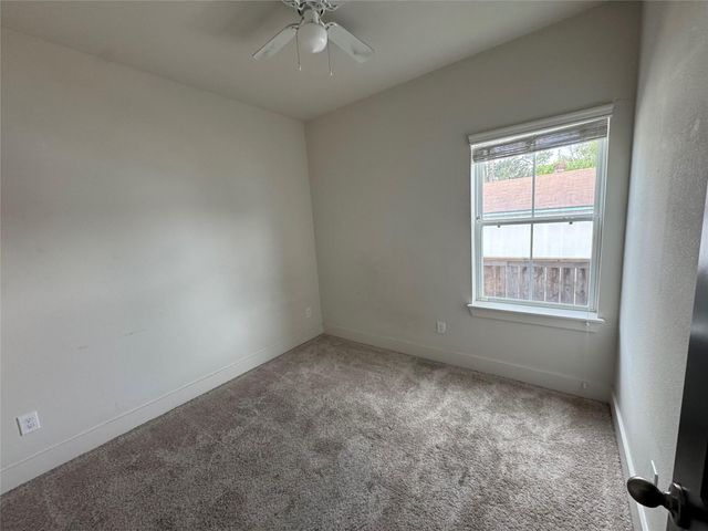 6033 Cypress Street, Houston, TX 77074