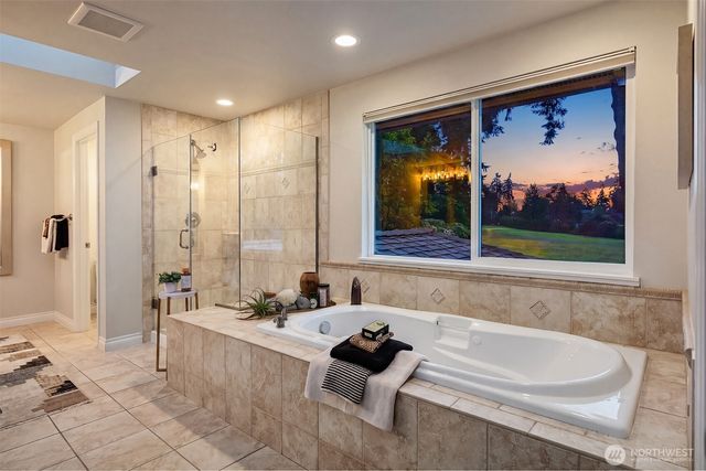 16315 Inglewood Place NE, Kenmore, WA 98028
