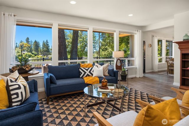 16315 Inglewood Place NE, Kenmore, WA 98028