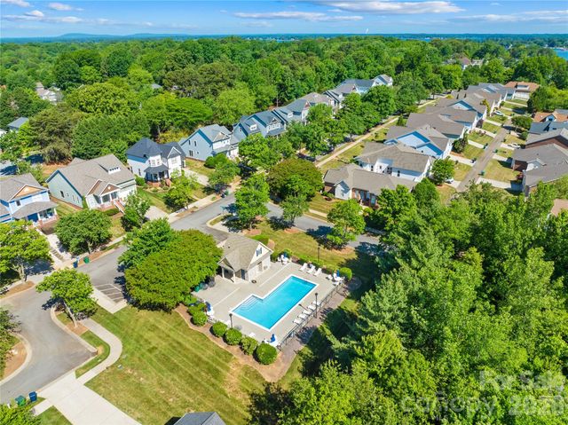 20236 Colony Point Lane, Cornelius, NC 28031