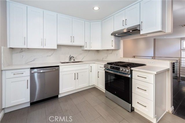 14937 Sherman Way 5, Van Nuys (los Angeles), CA 91405