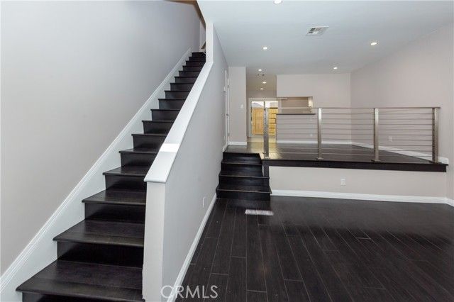 14937 Sherman Way 5, Van Nuys (los Angeles), CA 91405