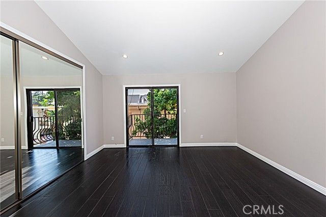 14937 Sherman Way 5, Van Nuys (los Angeles), CA 91405