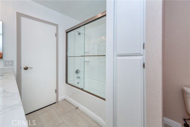 14937 Sherman Way 5, Van Nuys (los Angeles), CA 91405