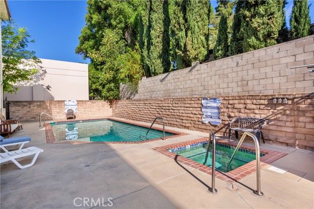 14937 Sherman Way 5, Van Nuys (los Angeles), CA 91405