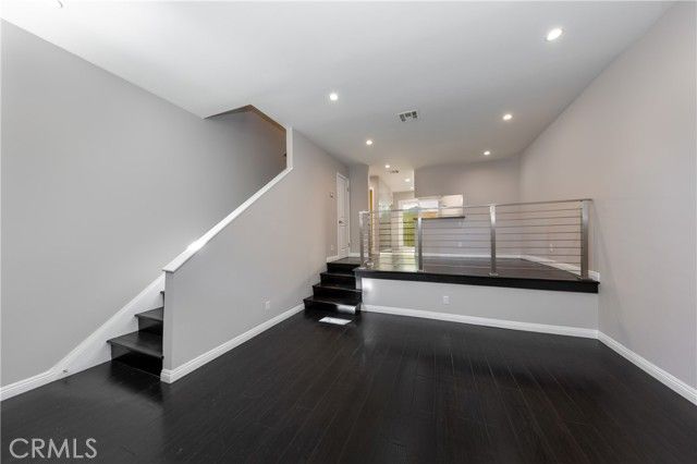 14937 Sherman Way 5, Van Nuys (los Angeles), CA 91405