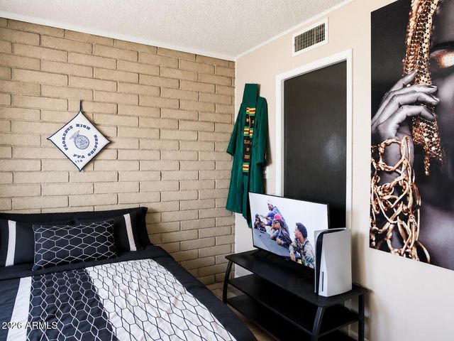 6411 W VERDE Lane, Phoenix, AZ 85033