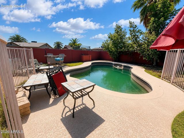 6411 W VERDE Lane, Phoenix, AZ 85033
