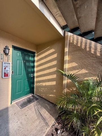 899 W Riverside Drive 611, Coral Springs, FL 33071