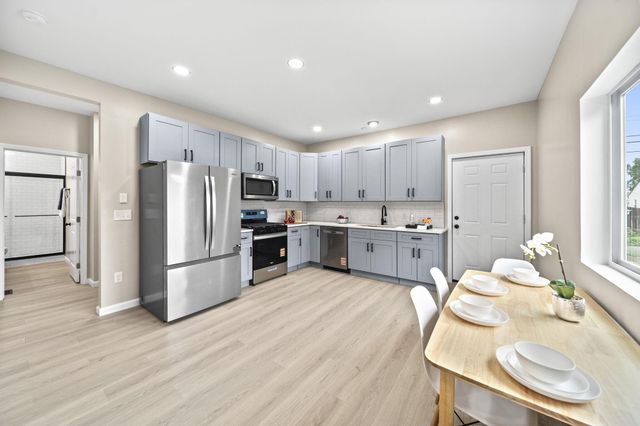 3043 Mcguffey Road, Columbus, OH 43224