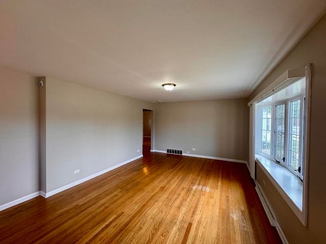 3423 Adams Street, Lansing, IL 60438