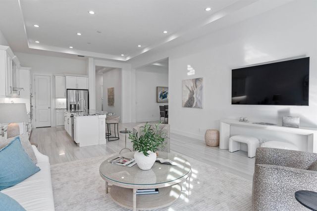 13710 Artisan Circle, Palm Beach Gardens, FL 33418