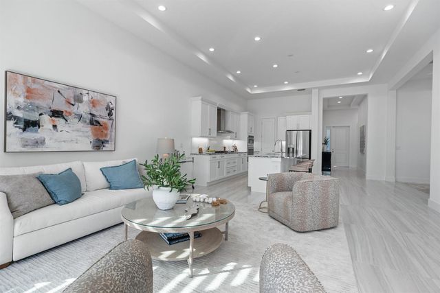 13710 Artisan Circle, Palm Beach Gardens, FL 33418