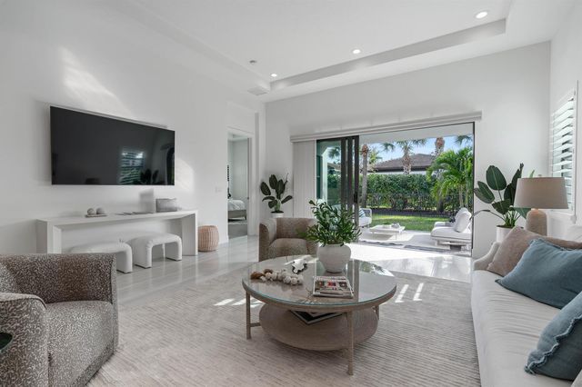 13710 Artisan Circle, Palm Beach Gardens, FL 33418