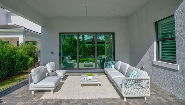 13710 Artisan Circle, Palm Beach Gardens, FL 33418