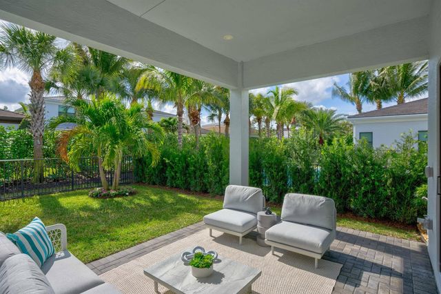 13710 Artisan Circle, Palm Beach Gardens, FL 33418