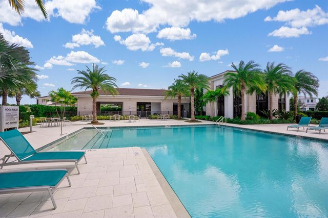13710 Artisan Circle, Palm Beach Gardens, FL 33418