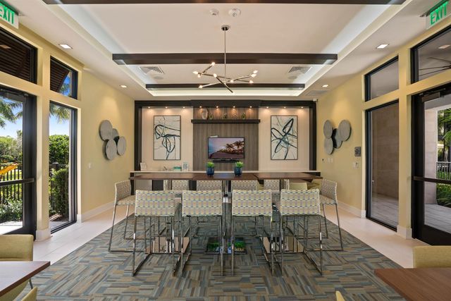 13710 Artisan Circle, Palm Beach Gardens, FL 33418