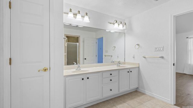 4010 Stahl, San Antonio, TX 78217