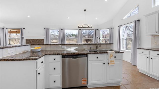 4010 Stahl, San Antonio, TX 78217