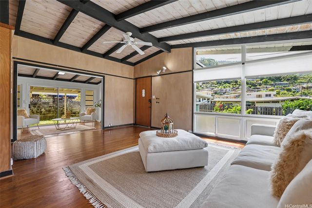 3536 Pinao Street, Honolulu, HI 96822