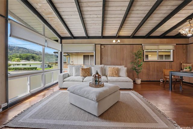 3536 Pinao Street, Honolulu, HI 96822