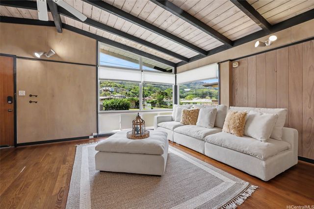 3536 Pinao Street, Honolulu, HI 96822