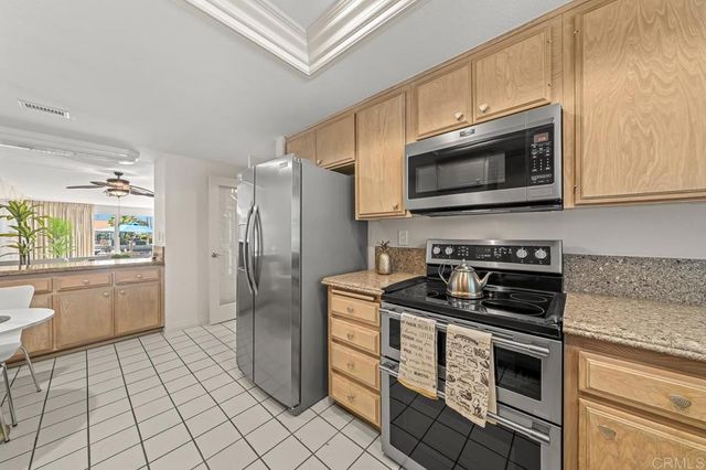 85 Kingston Court W, Coronado, CA 92118