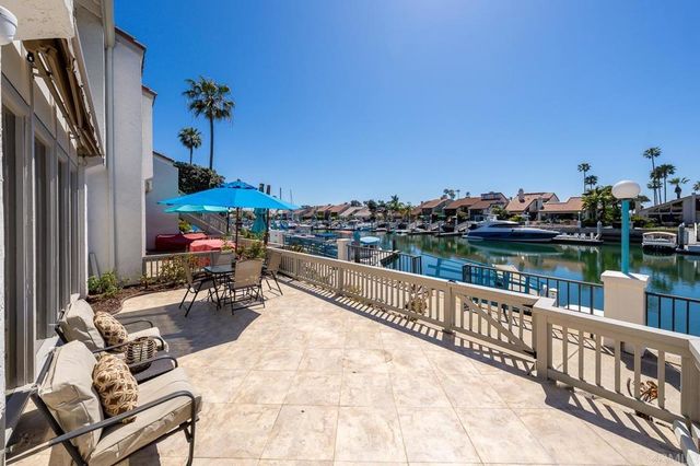 85 Kingston Court W, Coronado, CA 92118