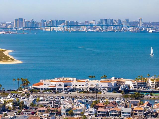 85 Kingston Court W, Coronado, CA 92118