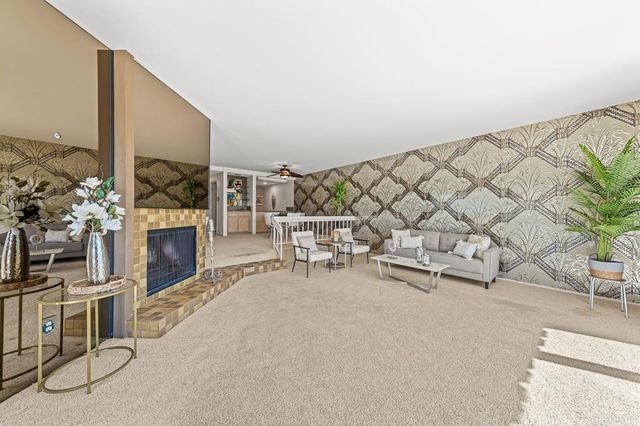 85 Kingston Court W, Coronado, CA 92118