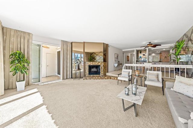 85 Kingston Court W, Coronado, CA 92118