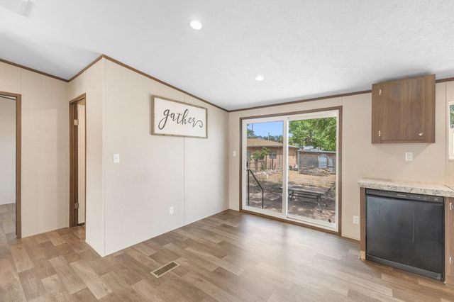 16 Serafin Road, Belen, NM 87002