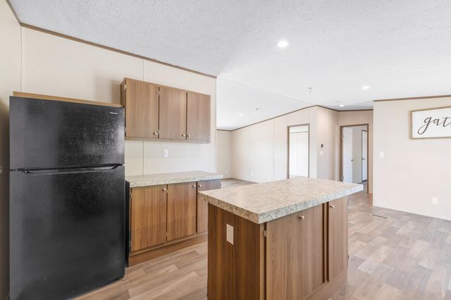 16 Serafin Road, Belen, NM 87002