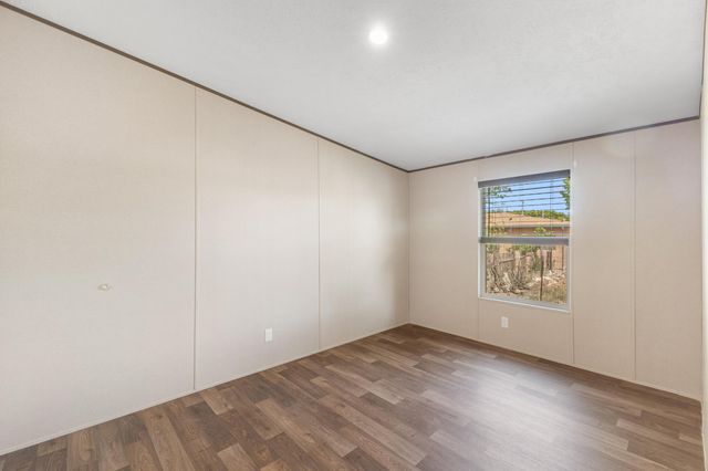 16 Serafin Road, Belen, NM 87002