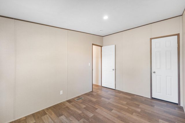 16 Serafin Road, Belen, NM 87002