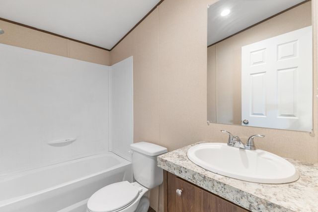 16 Serafin Road, Belen, NM 87002