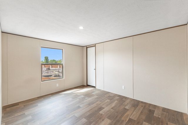 16 Serafin Road, Belen, NM 87002