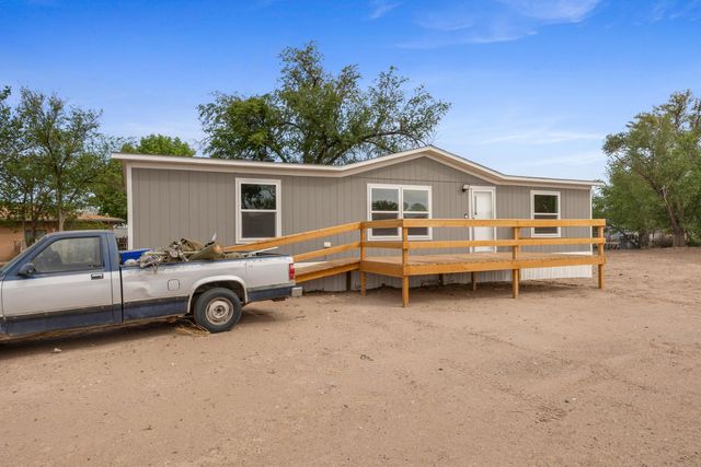16 Serafin Road, Belen, NM 87002