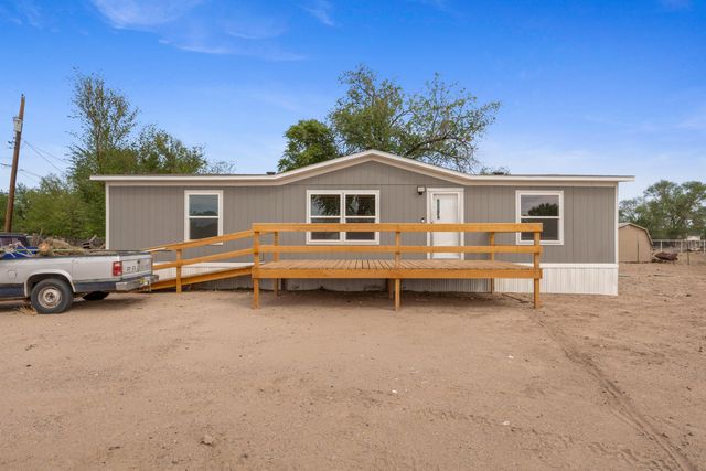 16 Serafin Road, Belen, NM 87002