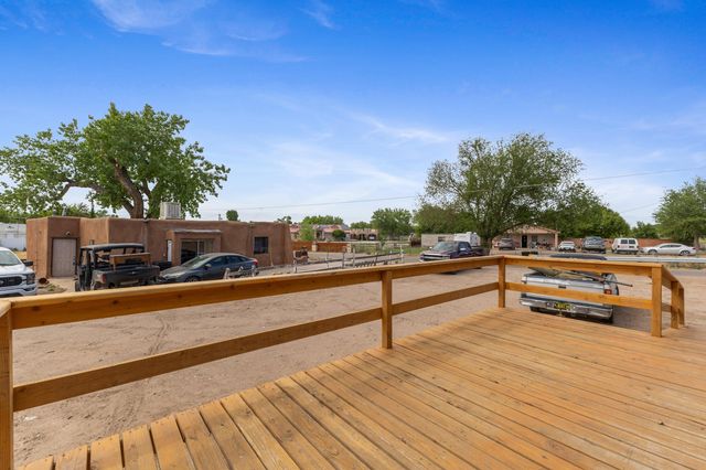 16 Serafin Road, Belen, NM 87002