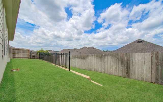 309 Pleasant Hill Way, Conroe, TX 77304